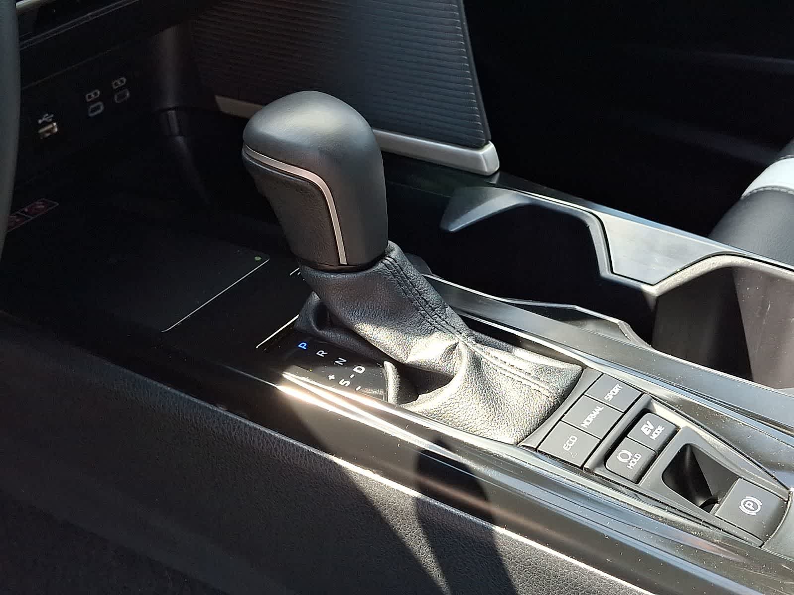 Thumbnail: 2025 Toyota Camry - 19