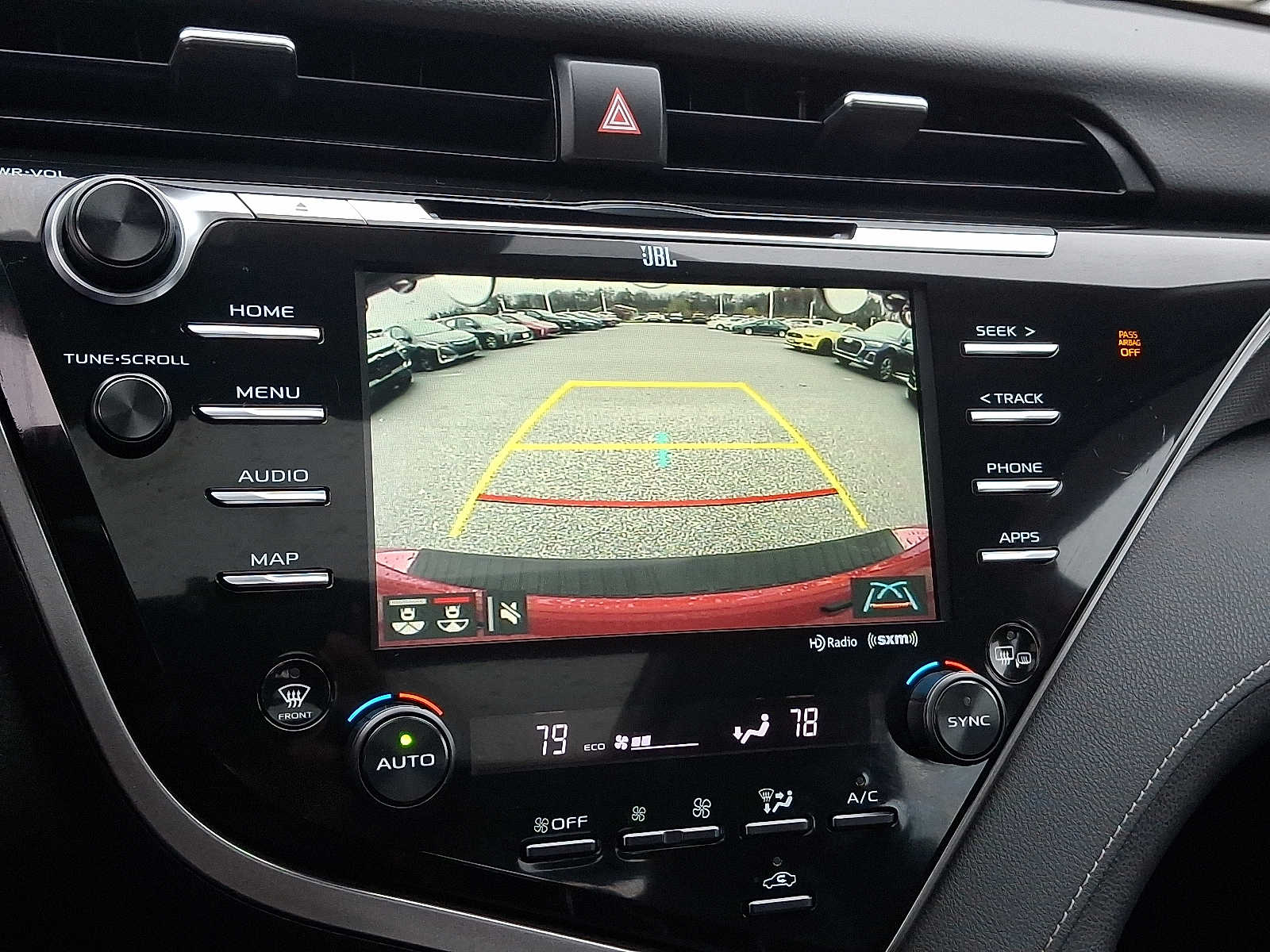 Thumbnail: 2020 Toyota Camry - 22