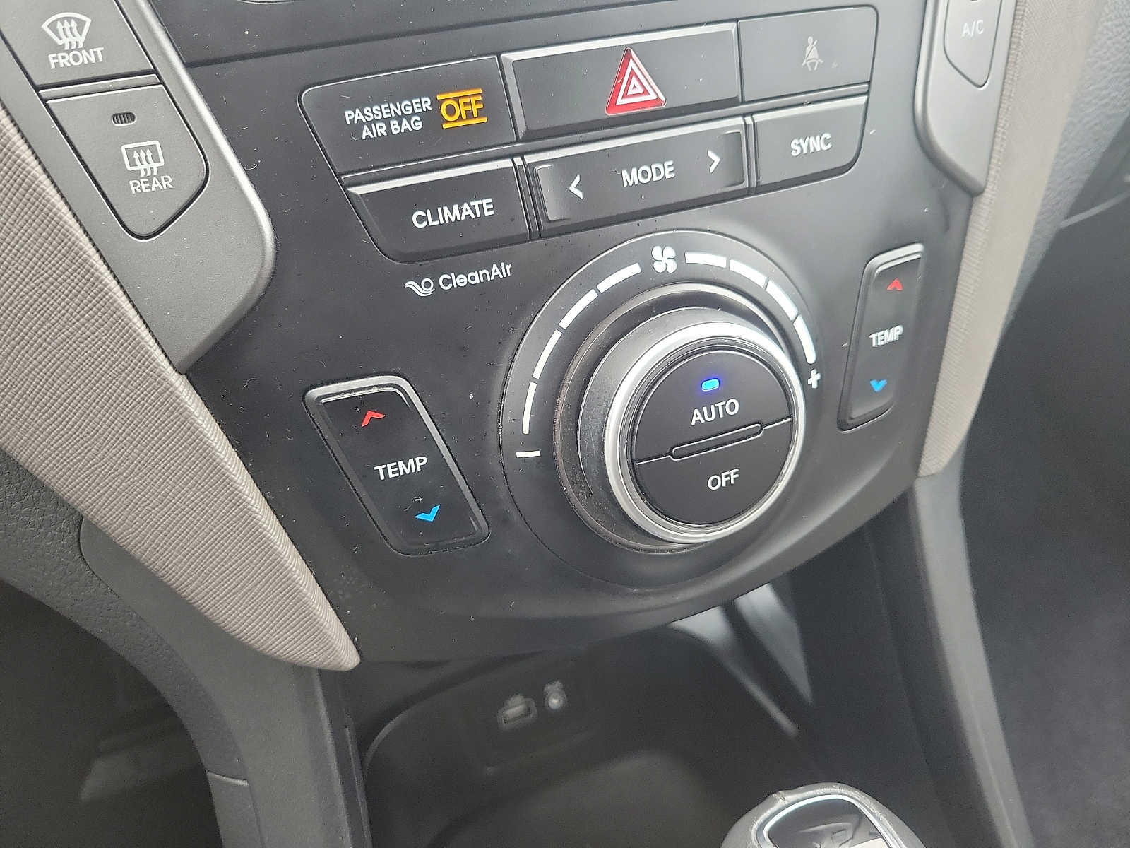 Thumbnail: 2017 Hyundai Santa Fe - 16