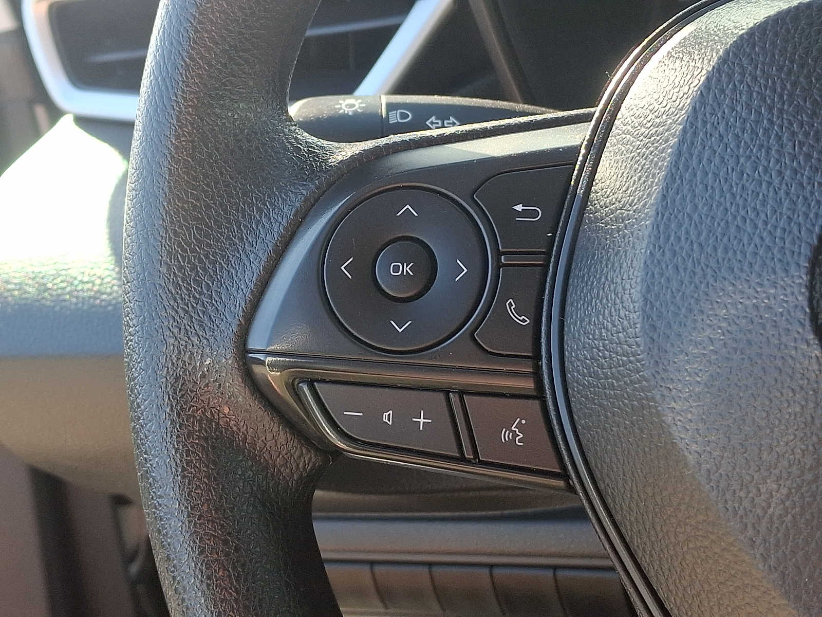 Thumbnail: 2025 Toyota Corolla - 23