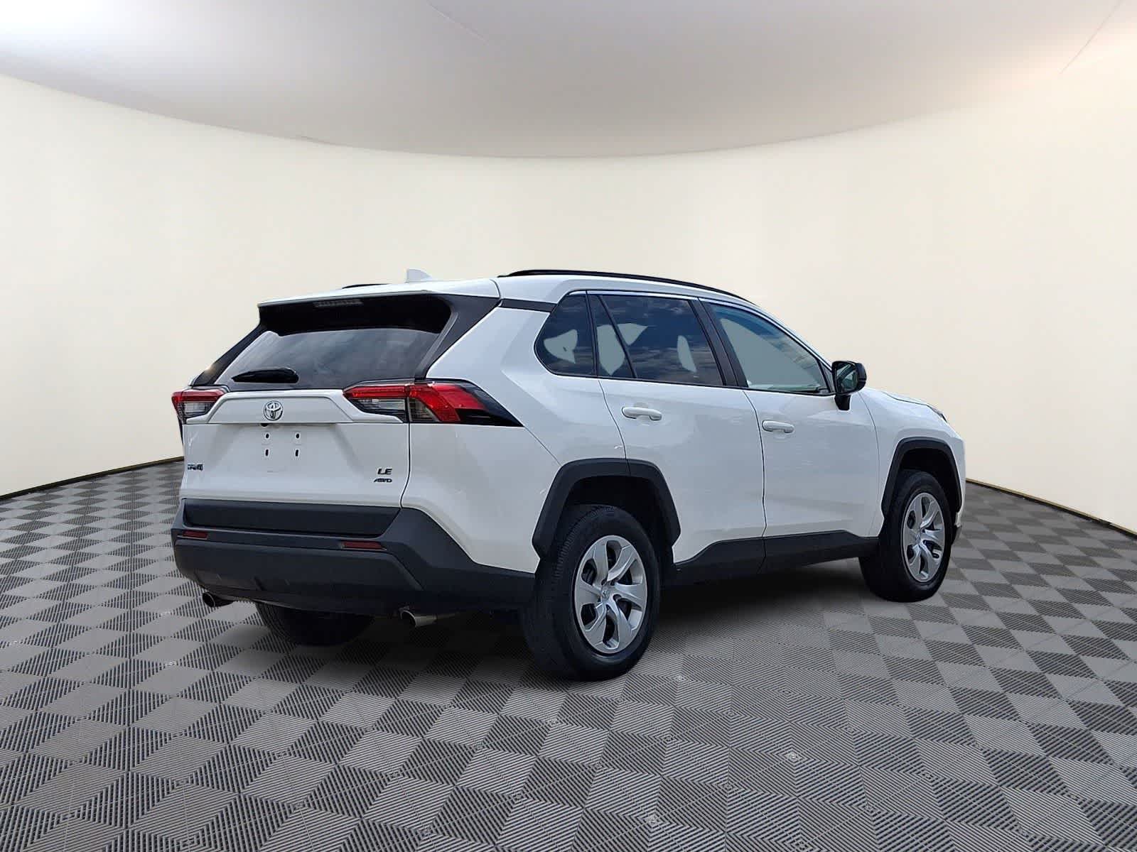 Thumbnail: 2020 Toyota RAV4 - 6