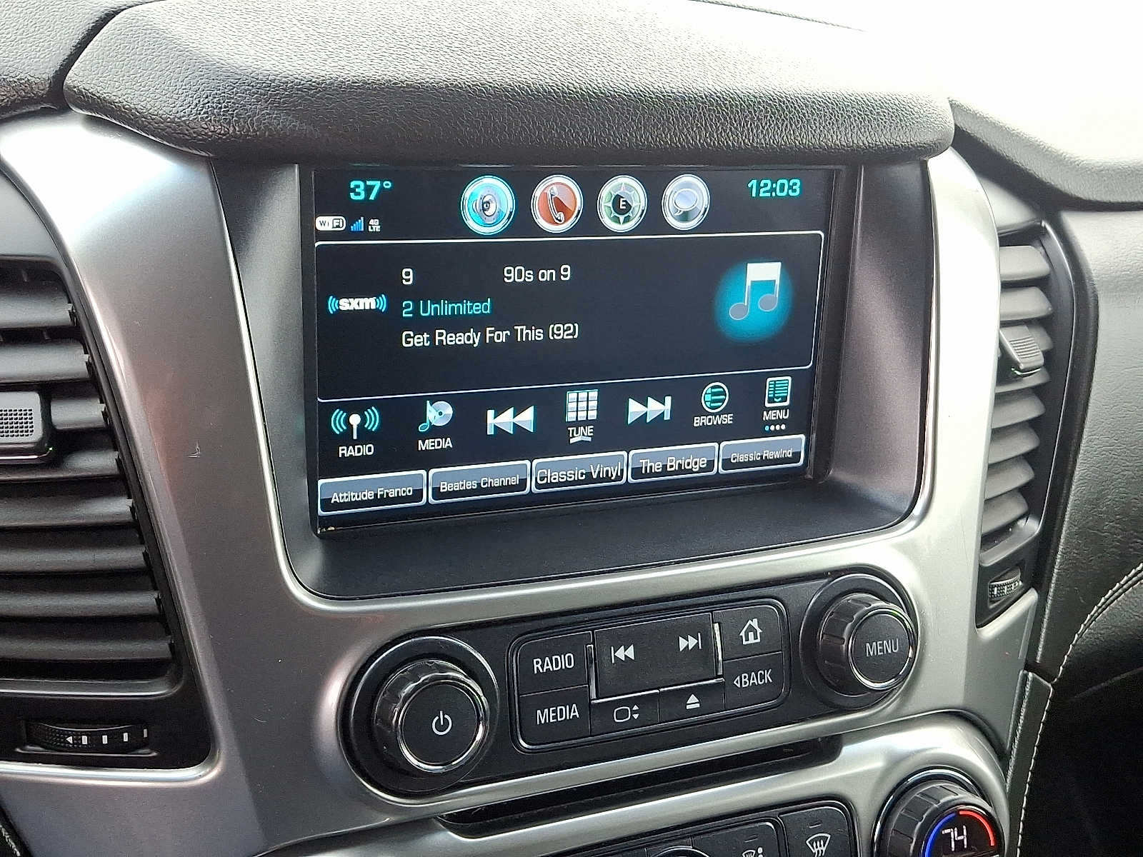 Thumbnail: 2018 Chevrolet Tahoe - 19