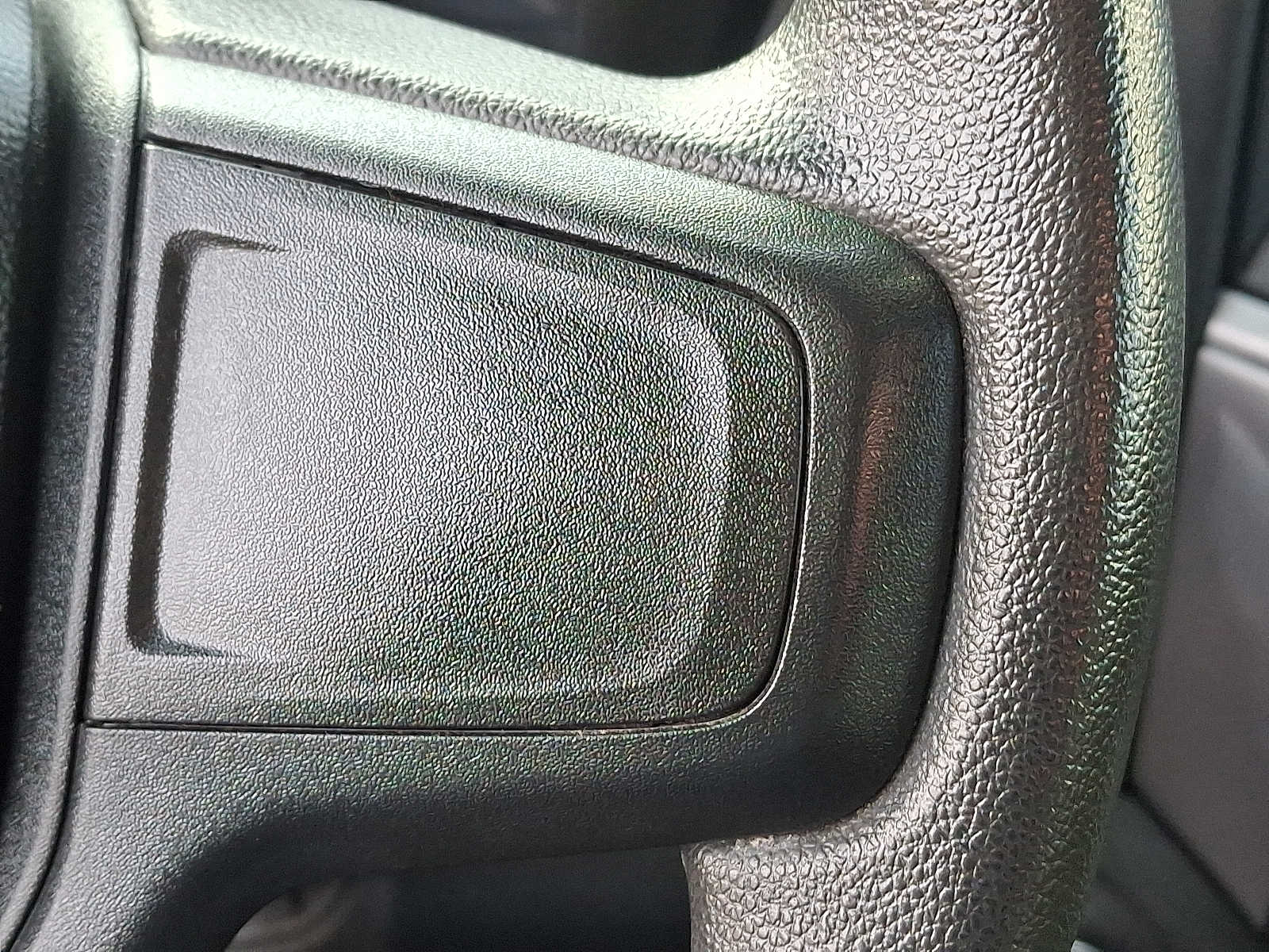 Thumbnail: 2022 Chevrolet Silverado 1500 - 18