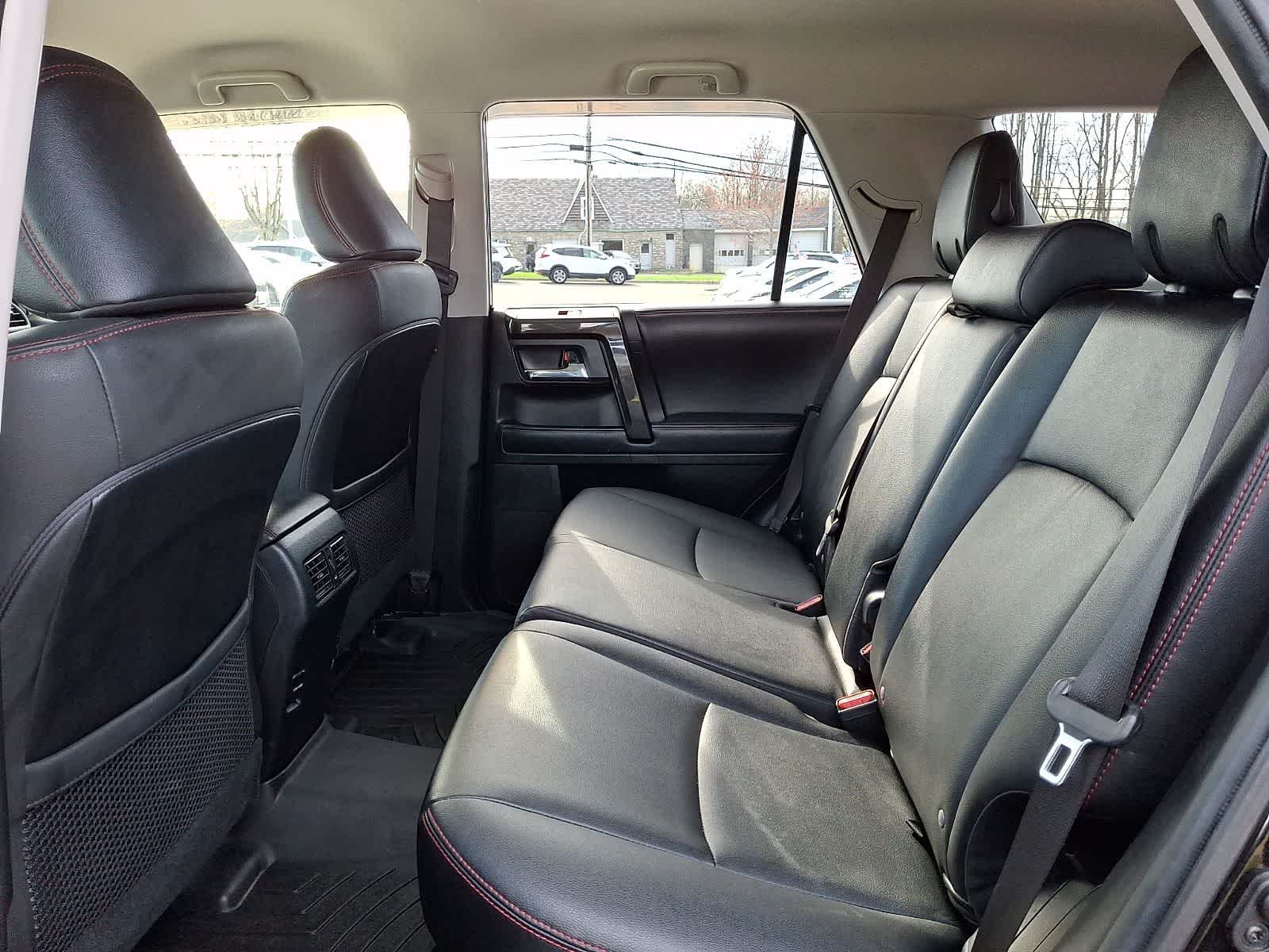 Thumbnail: 2019 Toyota 4Runner - 13