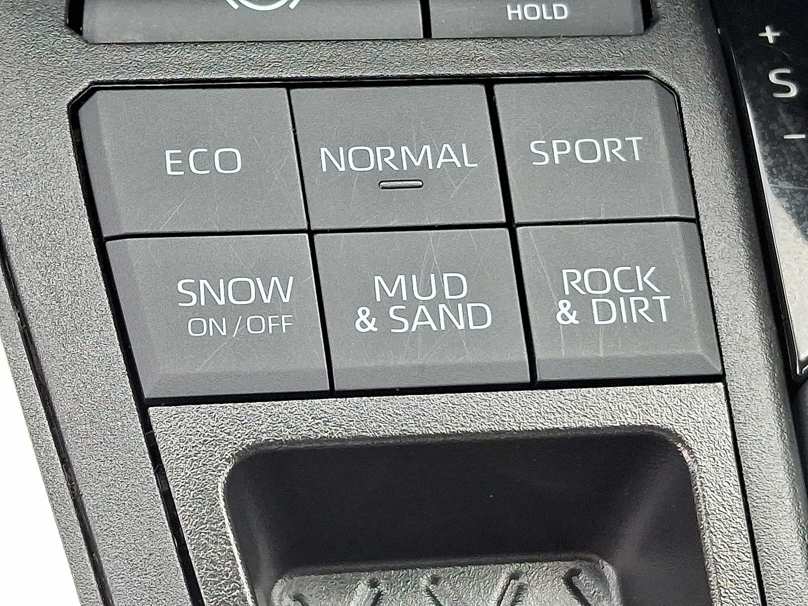 Thumbnail: 2023 Toyota RAV4 - 23