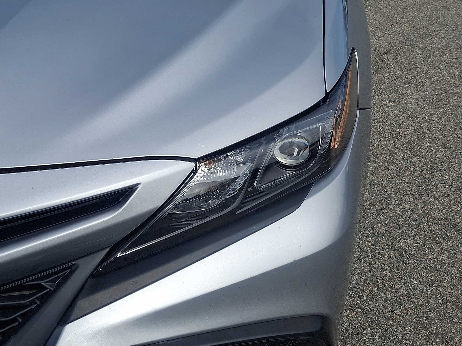Thumbnail: 2023 Toyota Camry - 12
