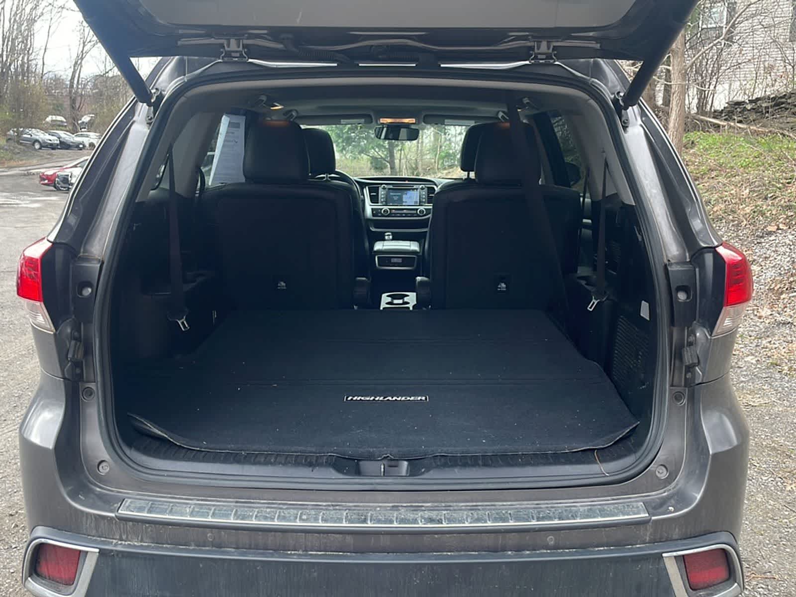 Thumbnail: 2017 Toyota Highlander - 9