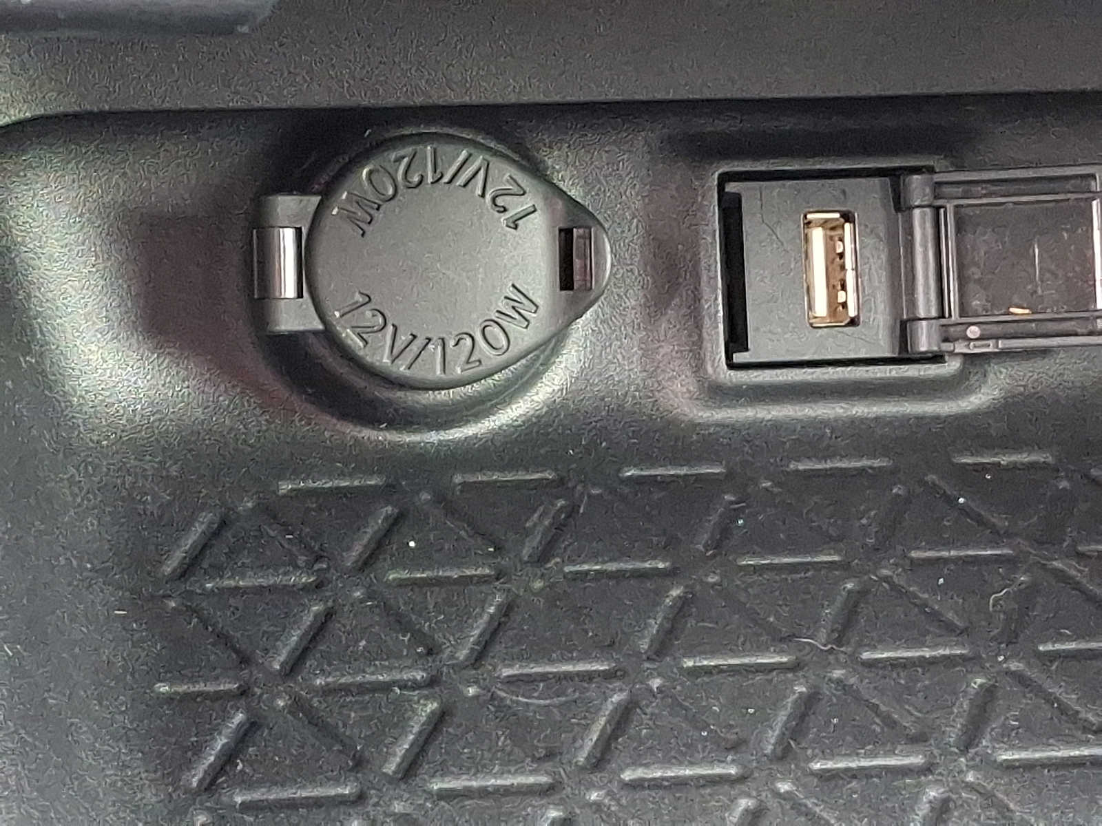 Thumbnail: 2021 Toyota RAV4 - 27