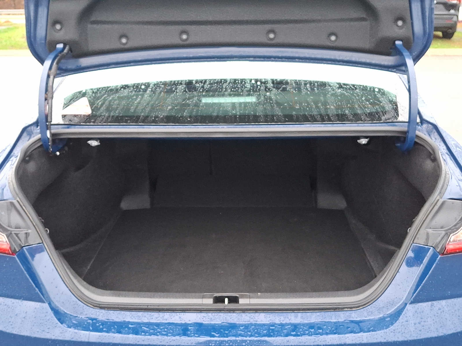 Thumbnail: 2025 Toyota Camry - 30