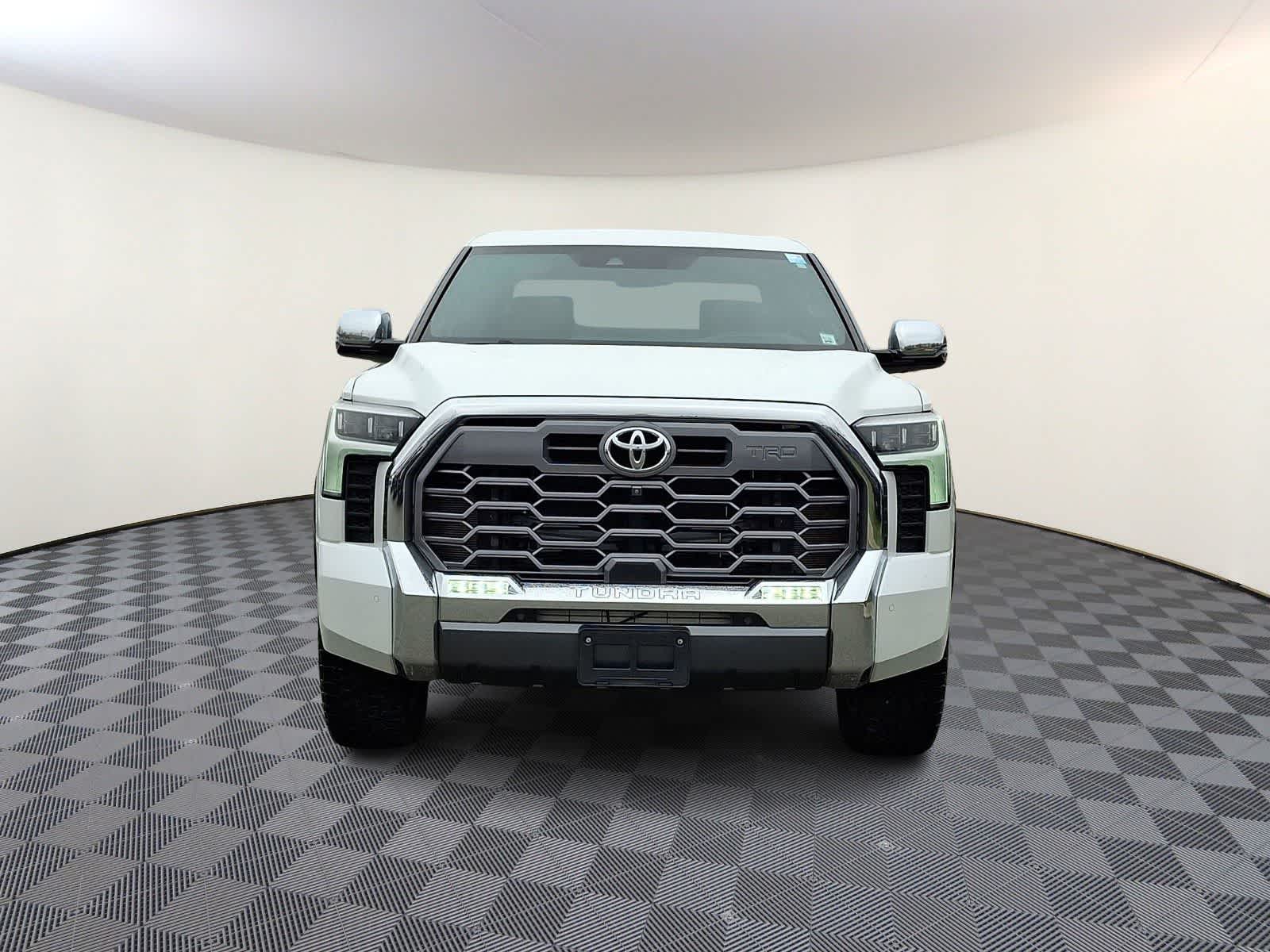 Thumbnail: 2022 Toyota Tundra - 3