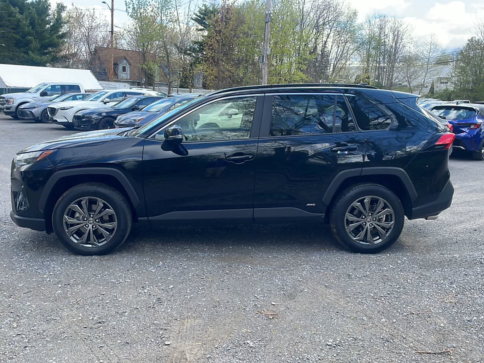 Thumbnail: 2025 Toyota RAV4 - 5