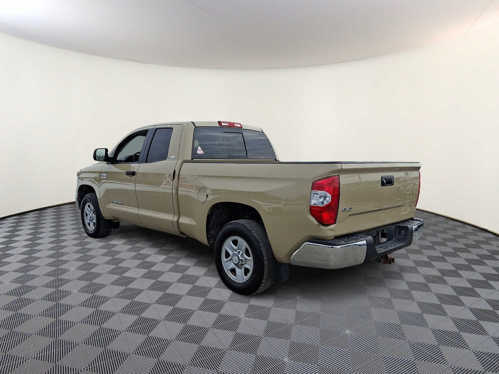 Thumbnail: 2019 Toyota Tundra - 9