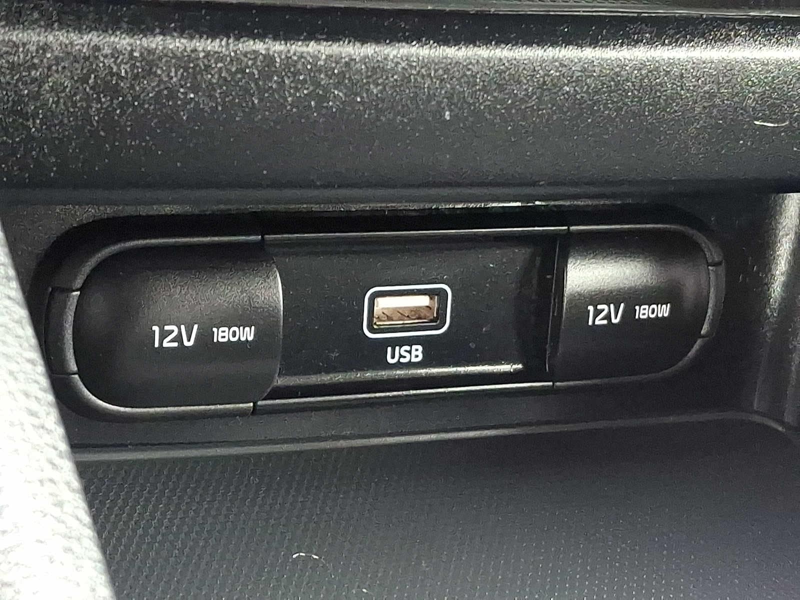 Thumbnail: 2023 Kia Forte - 24