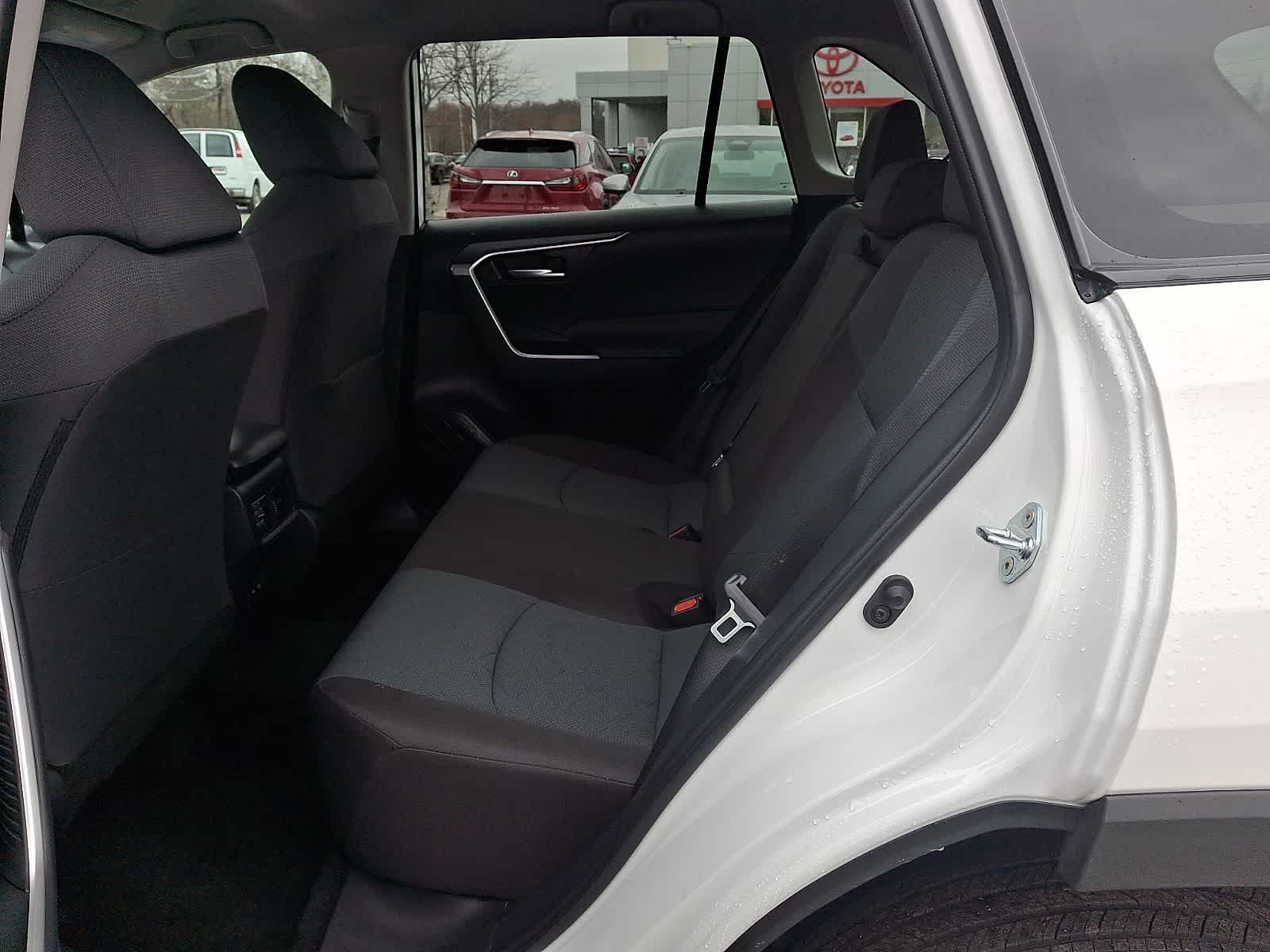 Thumbnail: 2025 Toyota RAV4 - 13