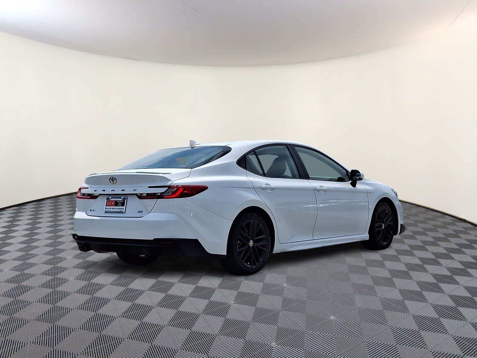 Thumbnail: 2025 Toyota Camry - 6