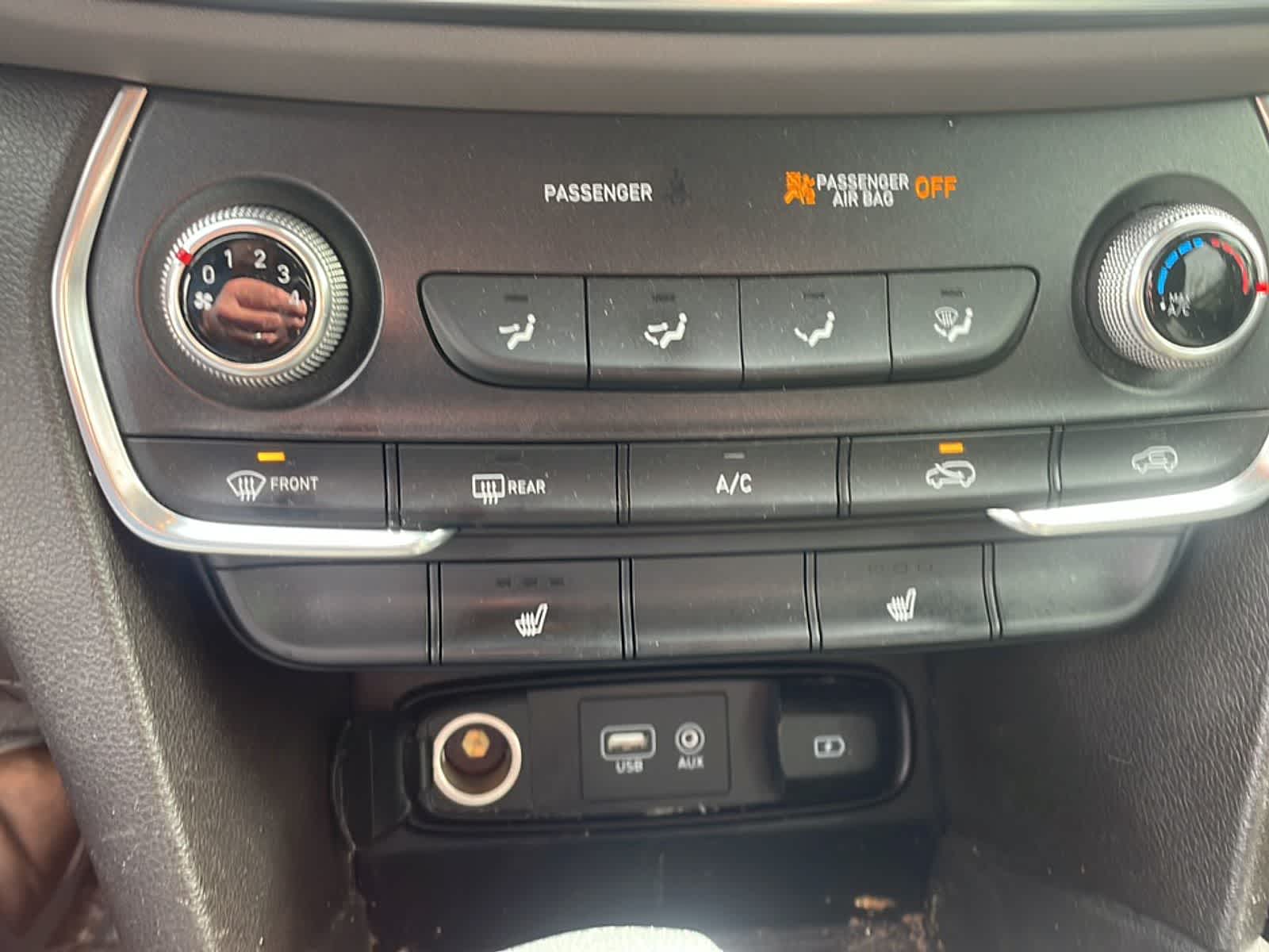 Thumbnail: 2019 Hyundai Santa Fe - 17