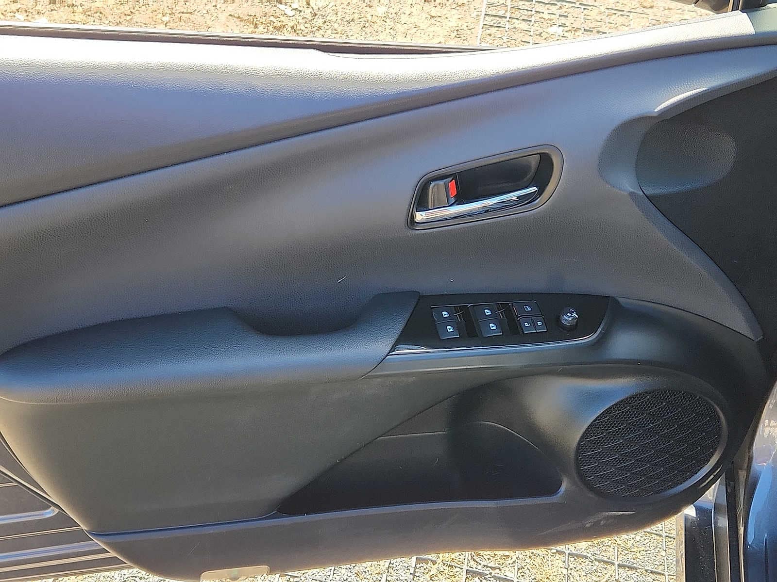 Thumbnail: 2018 Toyota Prius Prime - 15