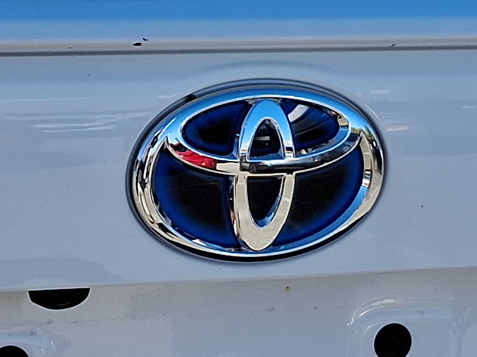 Thumbnail: 2023 Toyota RAV4 - 34
