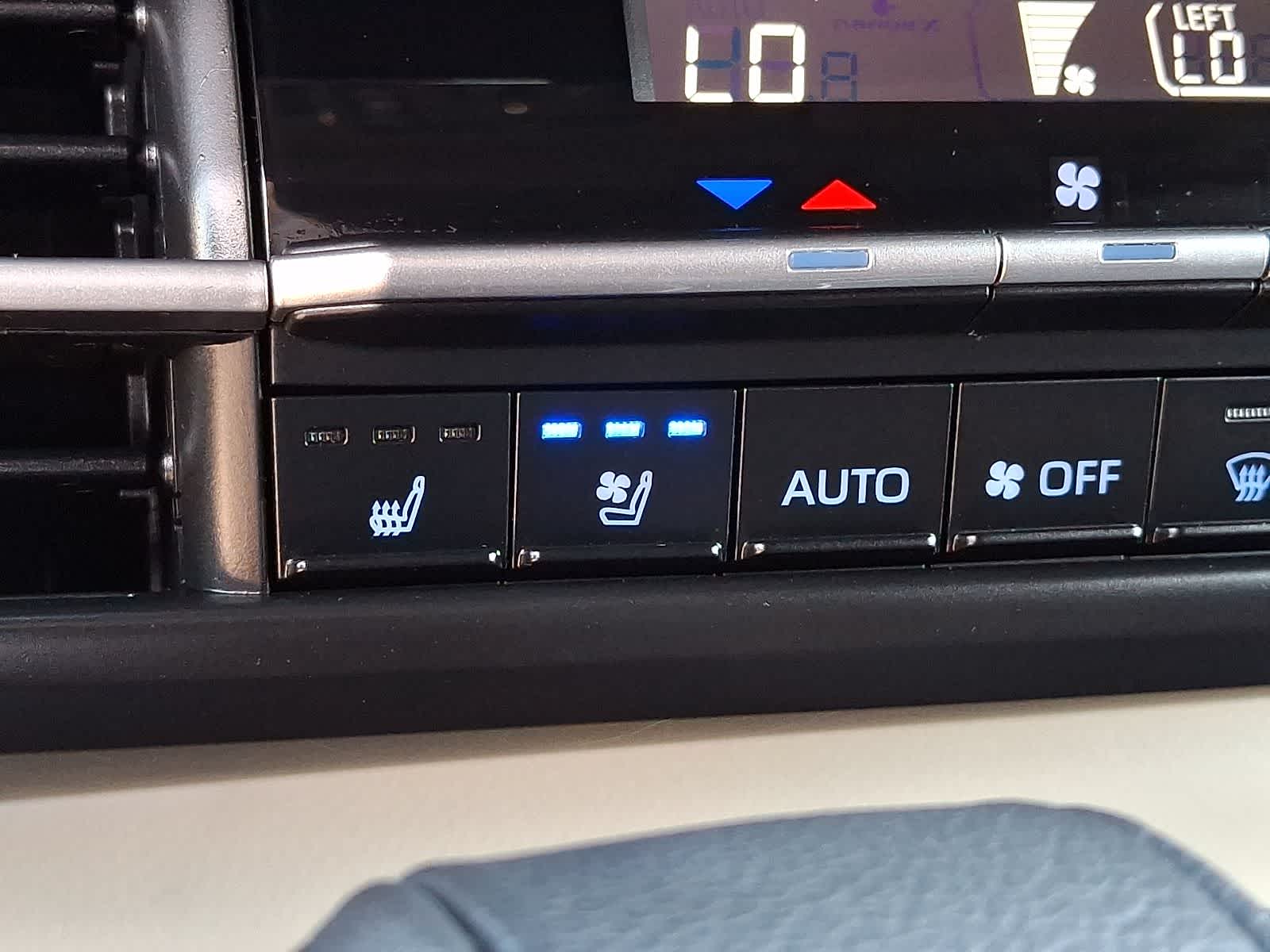 Thumbnail: 2023 Toyota Sienna - 30