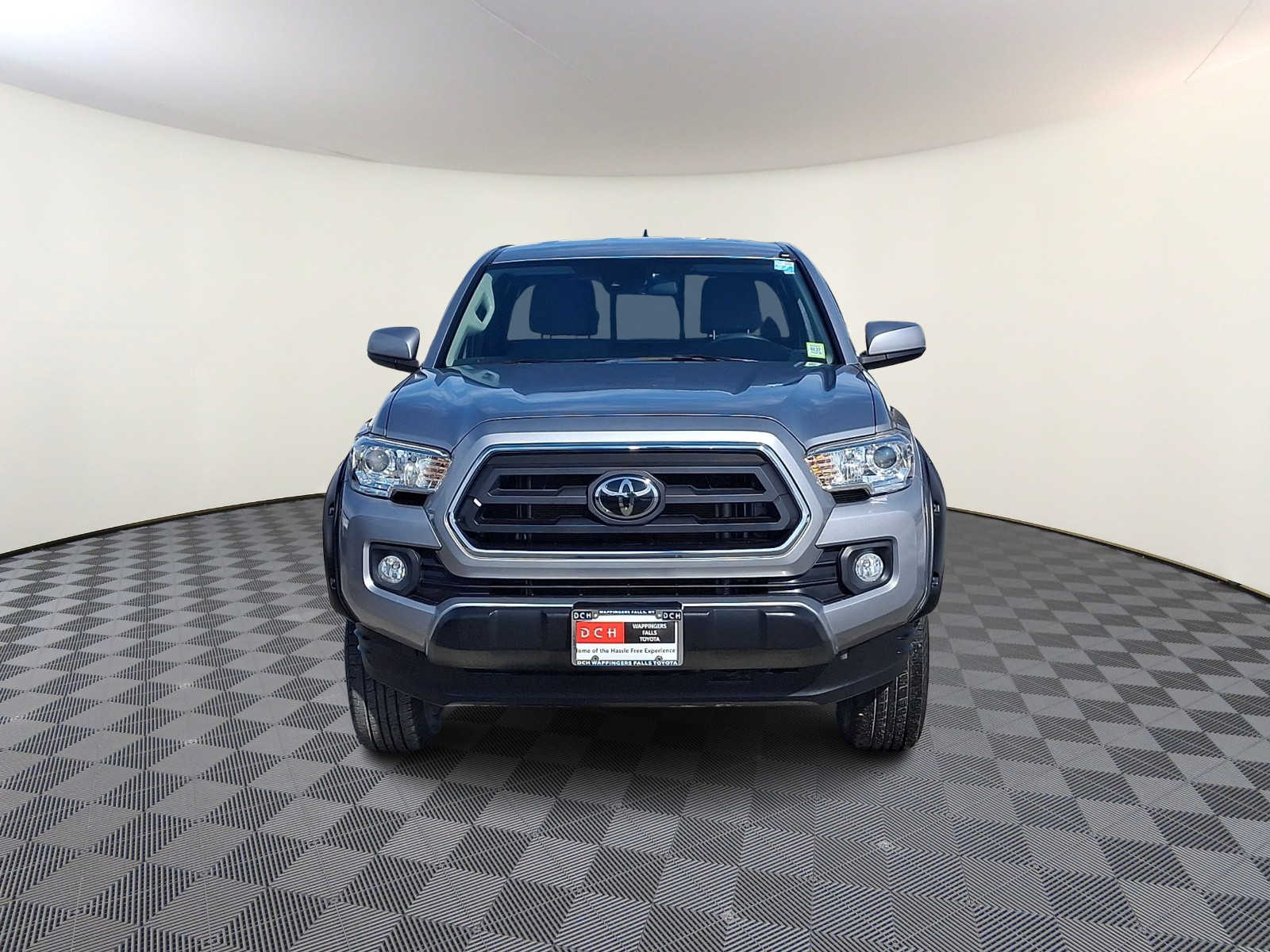 Thumbnail: 2020 Toyota Tacoma - 3