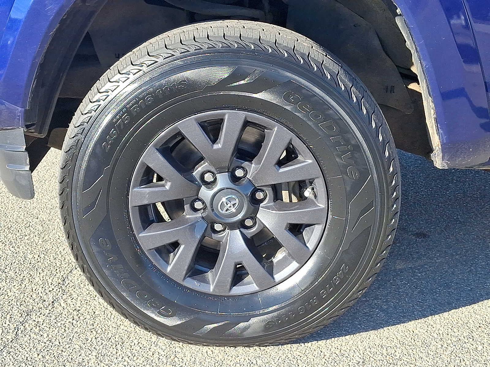 Thumbnail: 2023 Toyota Tacoma - 11