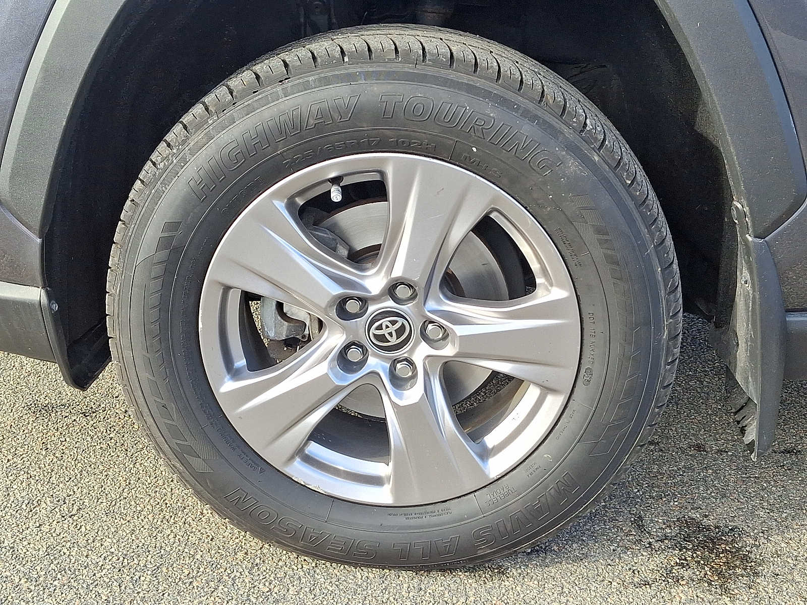 Thumbnail: 2023 Toyota RAV4 - 11