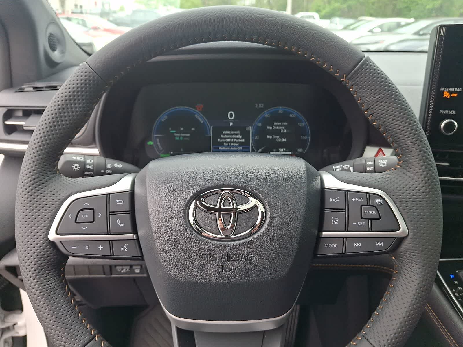 Thumbnail: 2026 Toyota Sienna - 18