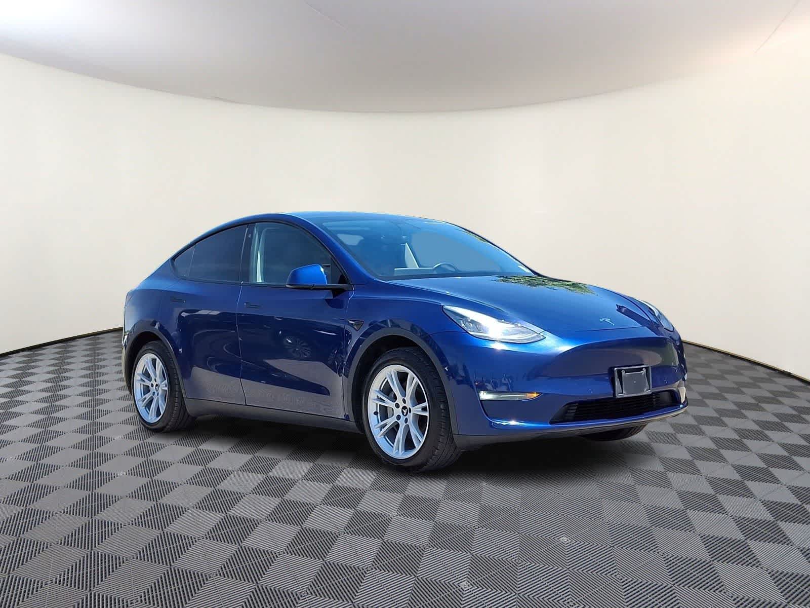 Thumbnail: 2020 Tesla Model Y - 4