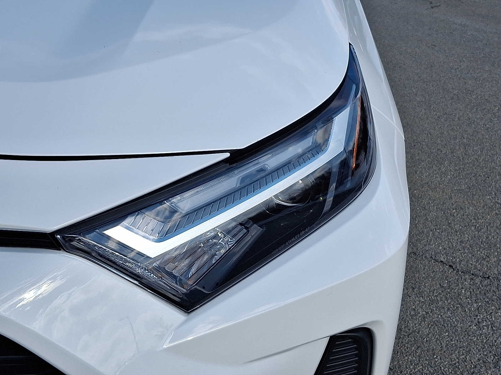 Thumbnail: 2024 Toyota RAV4 - 12