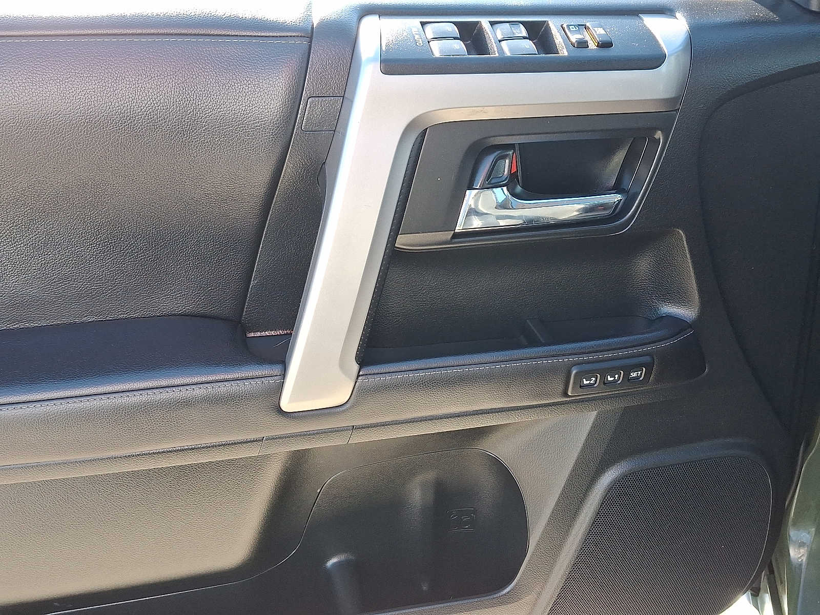 Thumbnail: 2022 Toyota 4Runner - 15