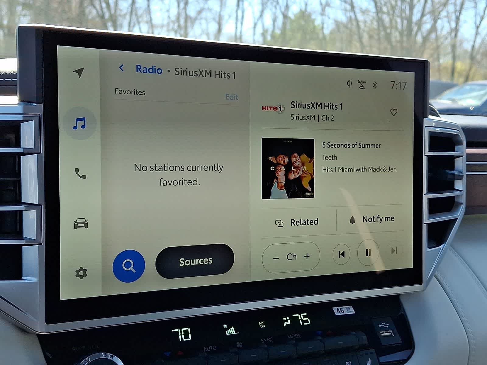 Thumbnail: 2025 Toyota Tundra - 16