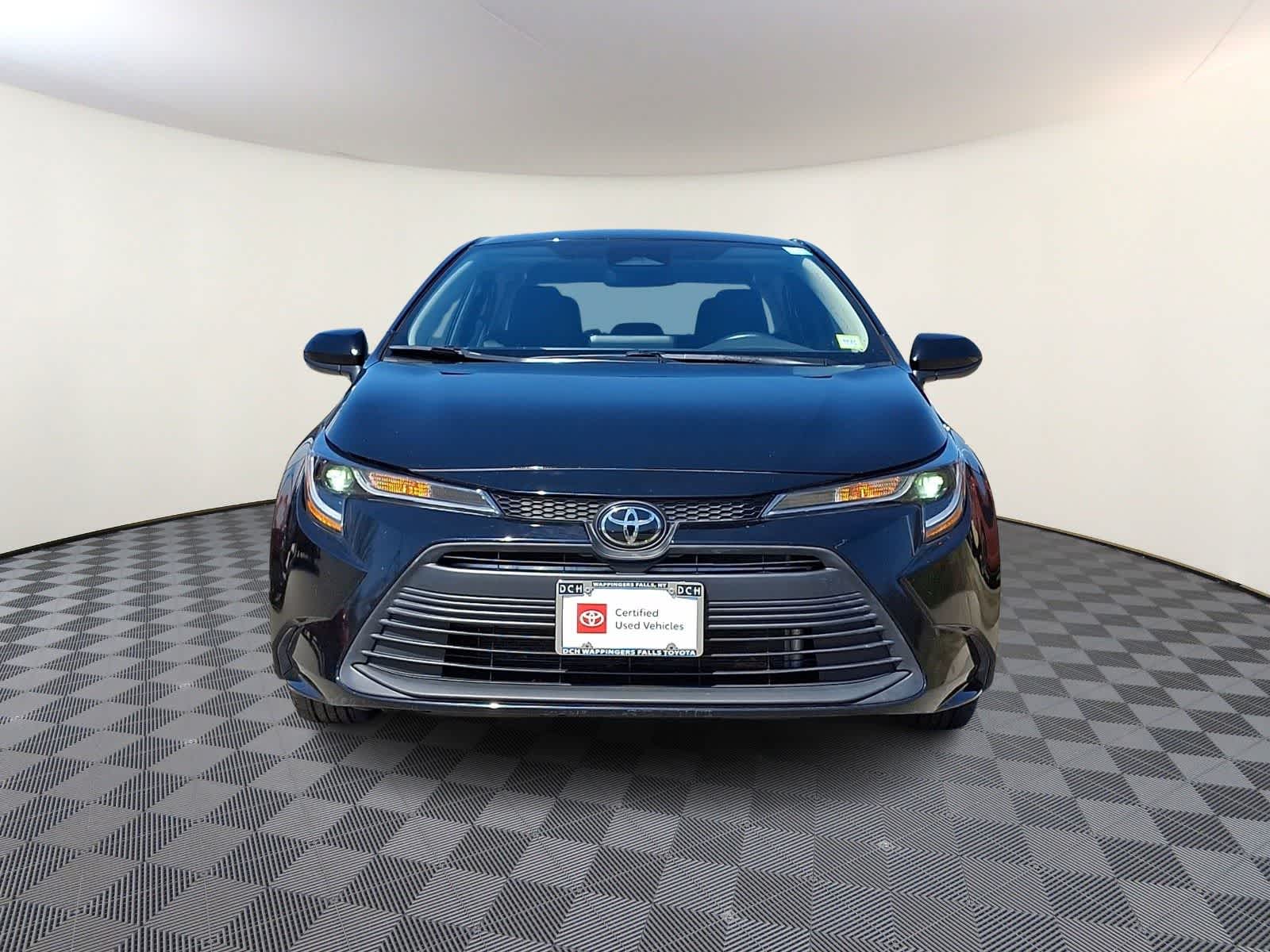 Thumbnail: 2023 Toyota Corolla - 3