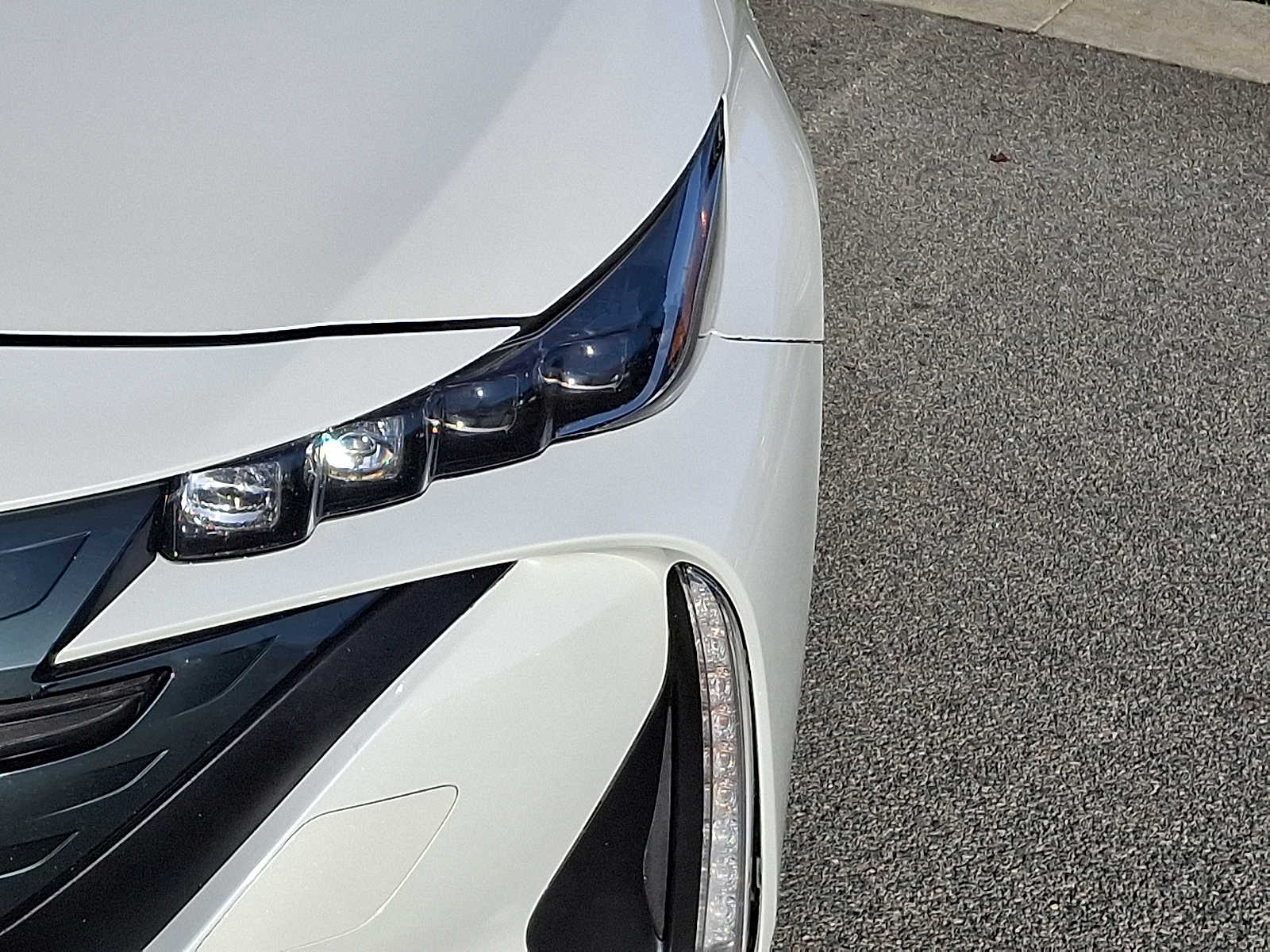 Thumbnail: 2017 Toyota Prius Prime - 11