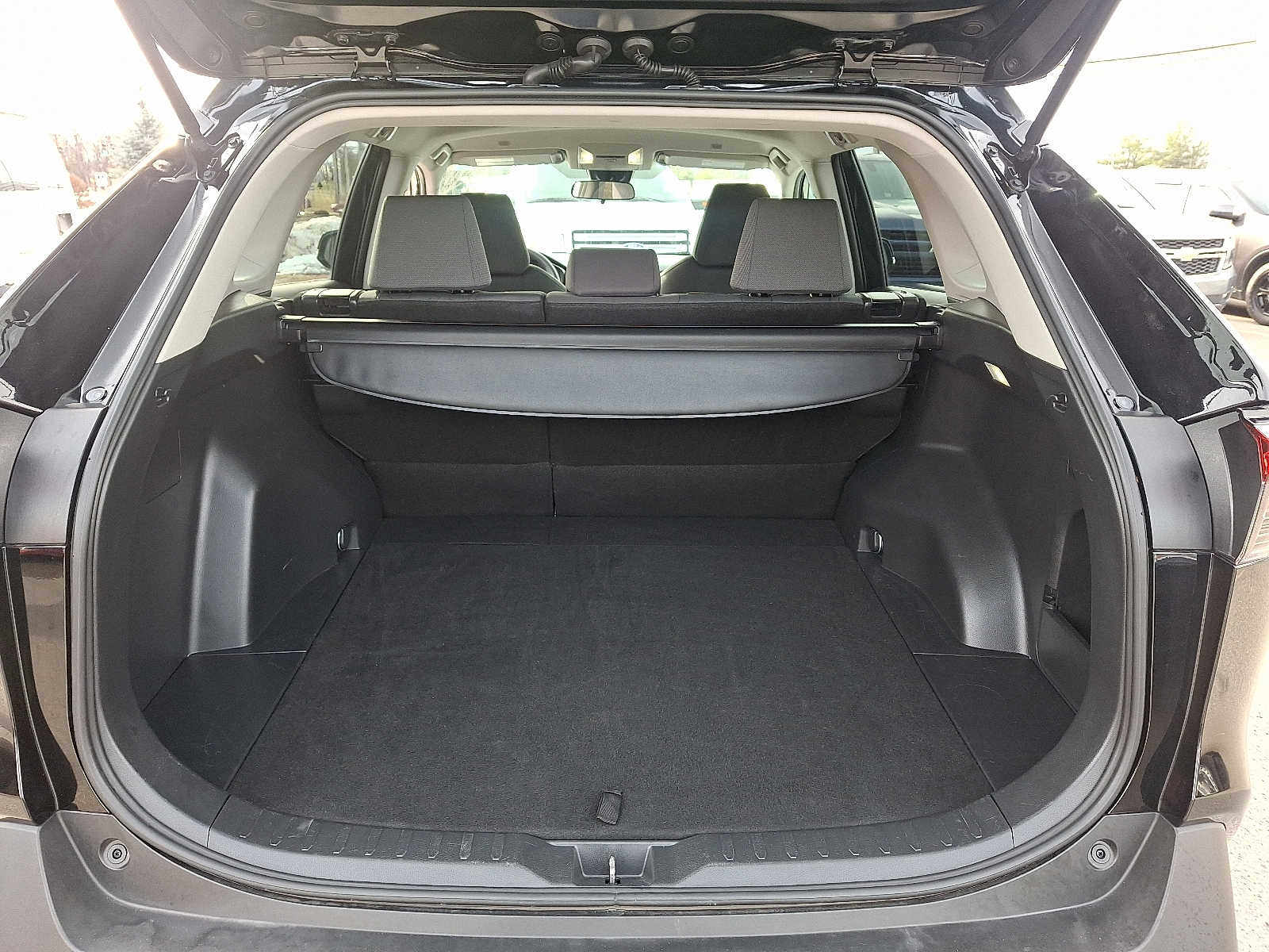 Thumbnail: 2025 Toyota RAV4 - 30