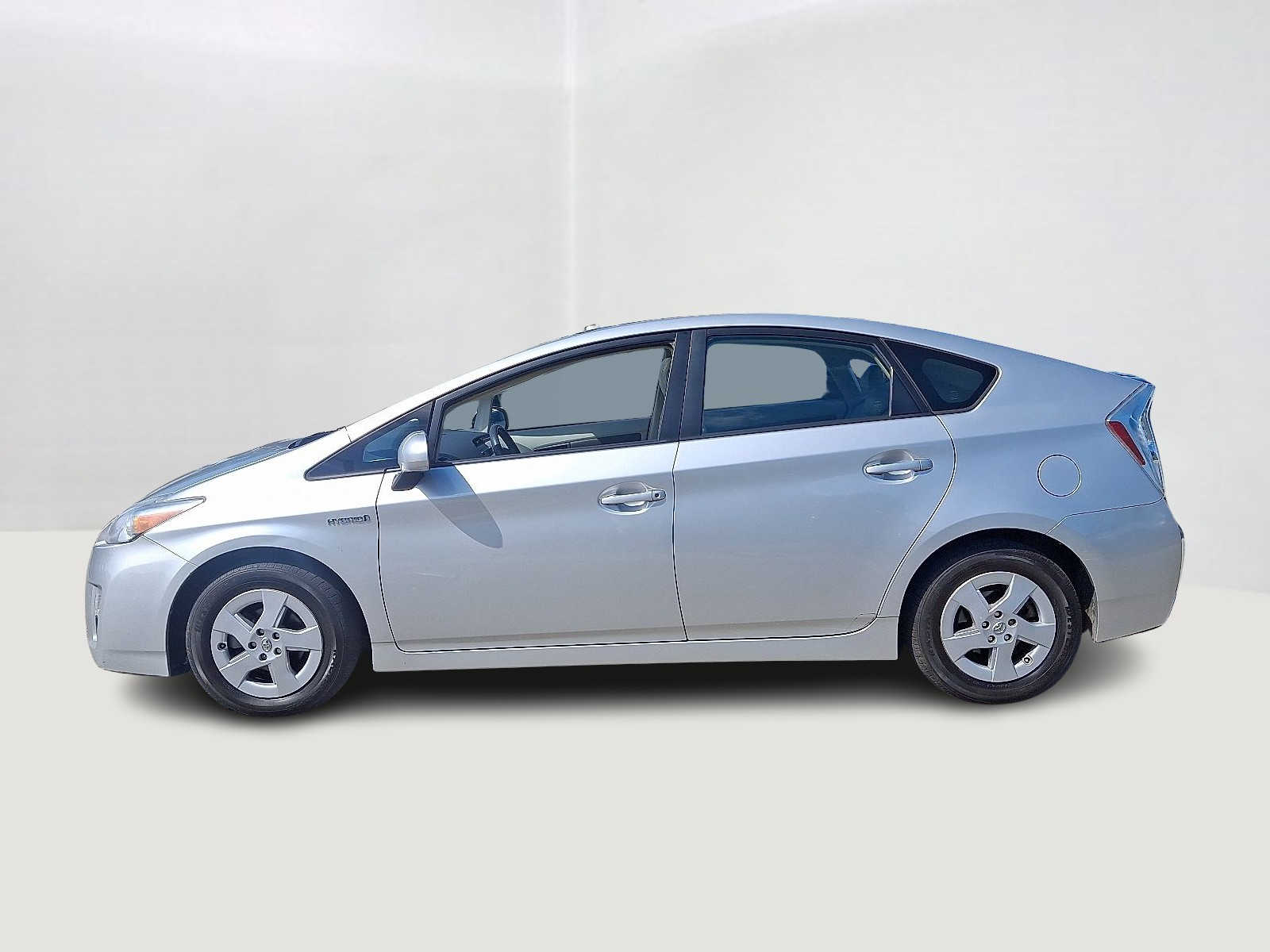 Thumbnail: 2011 Toyota Prius - 9