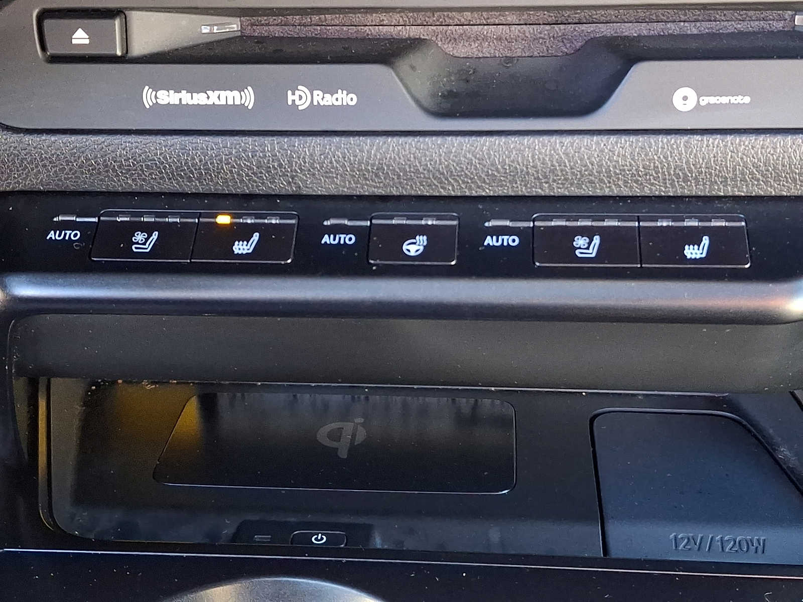 Thumbnail: 2019 Lexus UX - 27