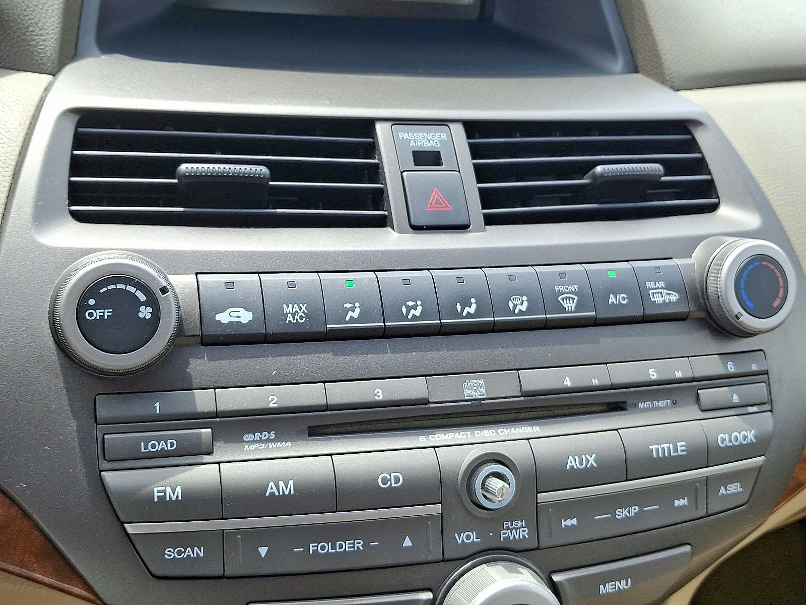 Thumbnail: 2010 Honda Accord - 14