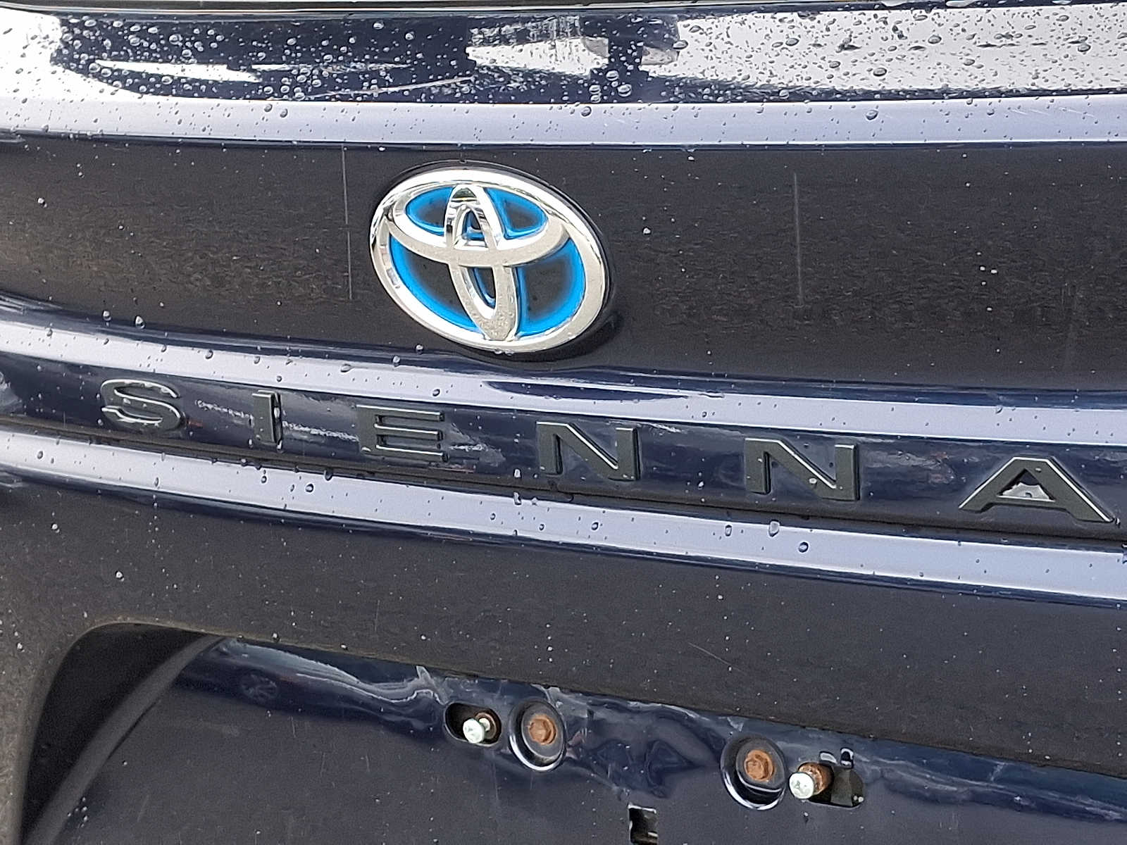 2021 Toyota Sienna XLE 31