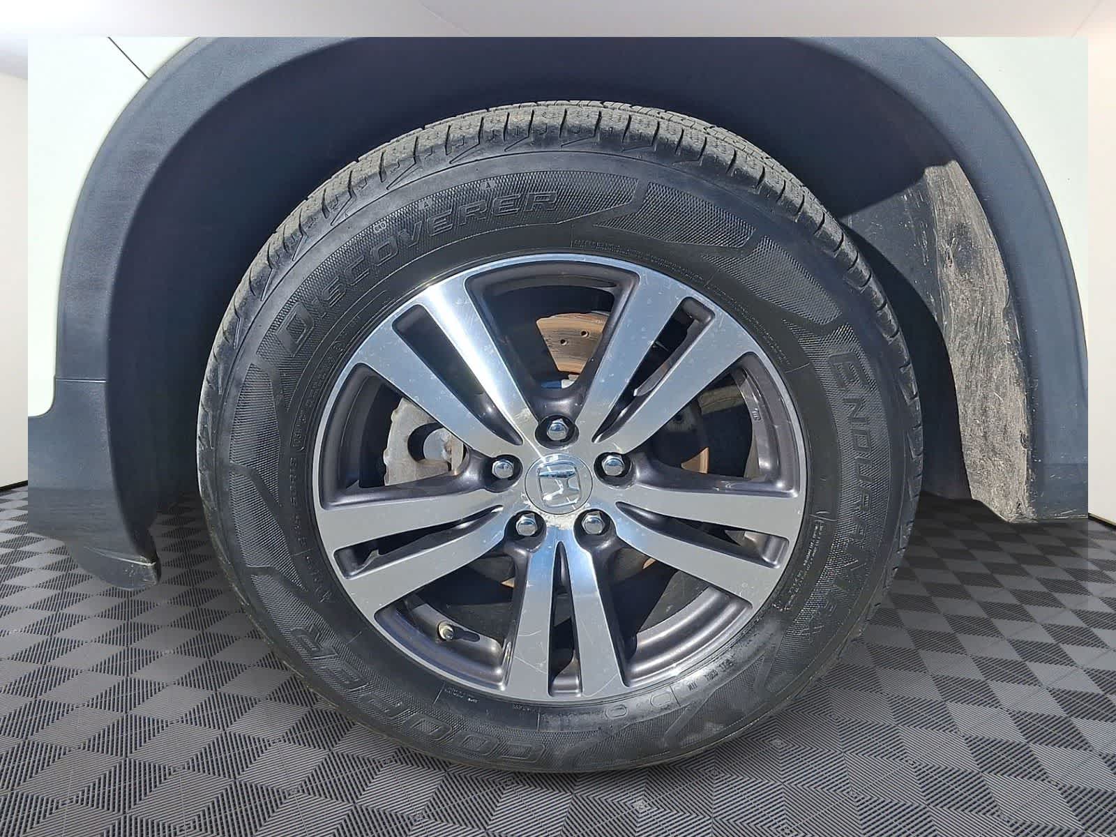 Thumbnail: 2018 Honda Pilot - 8