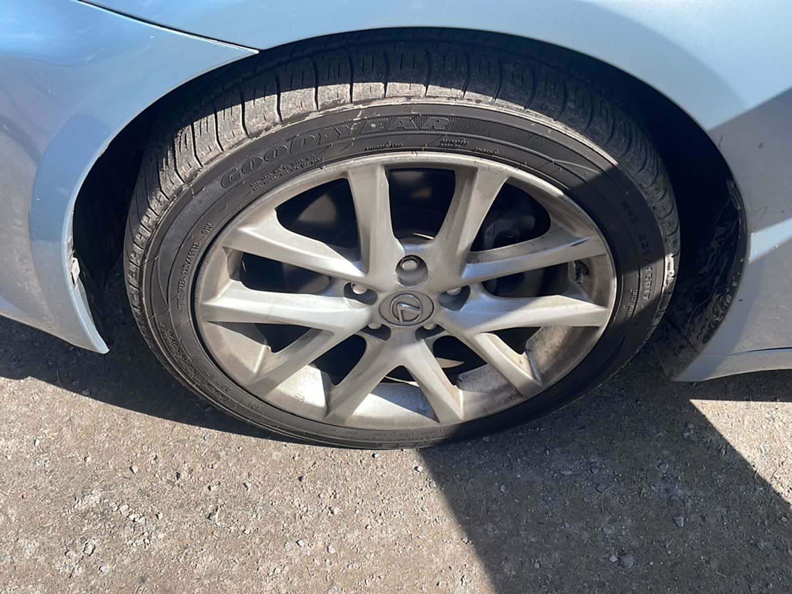 Thumbnail: 2011 Lexus IS - 20