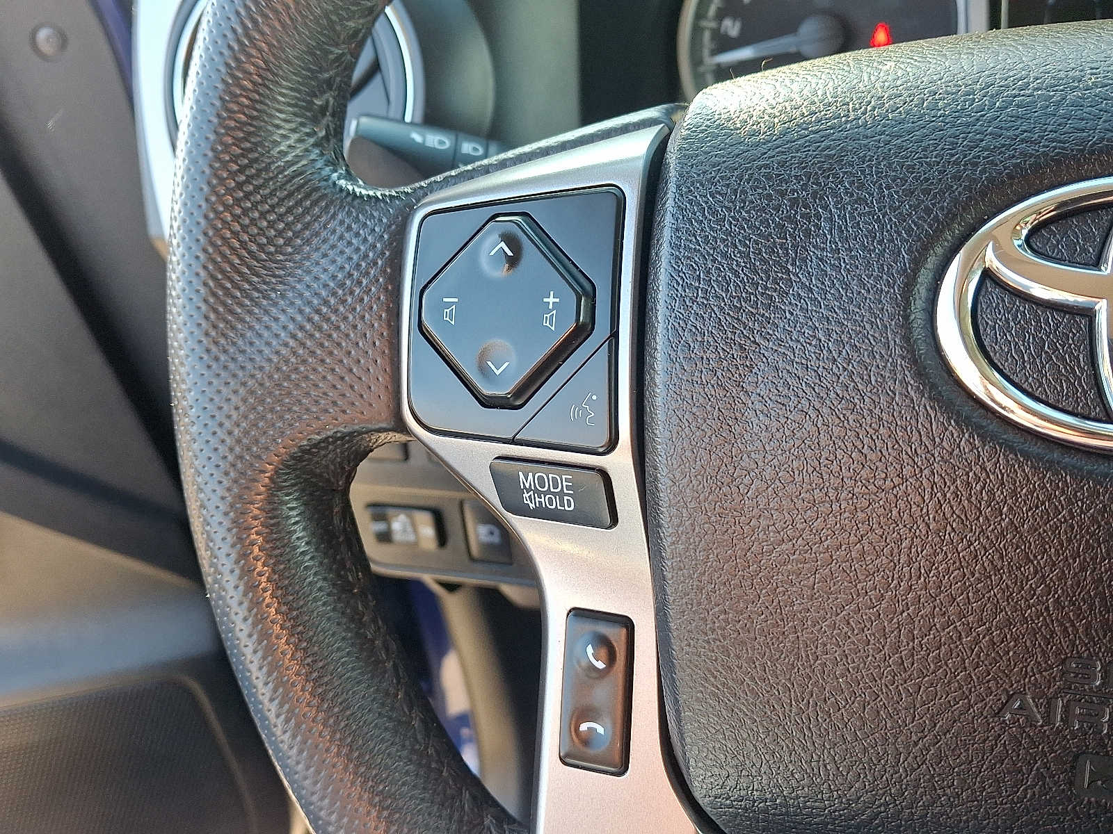 Thumbnail: 2023 Toyota Tacoma - 23