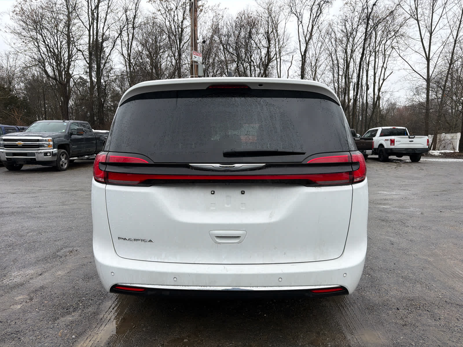 Thumbnail: 2025 Chrysler Pacifica - 8