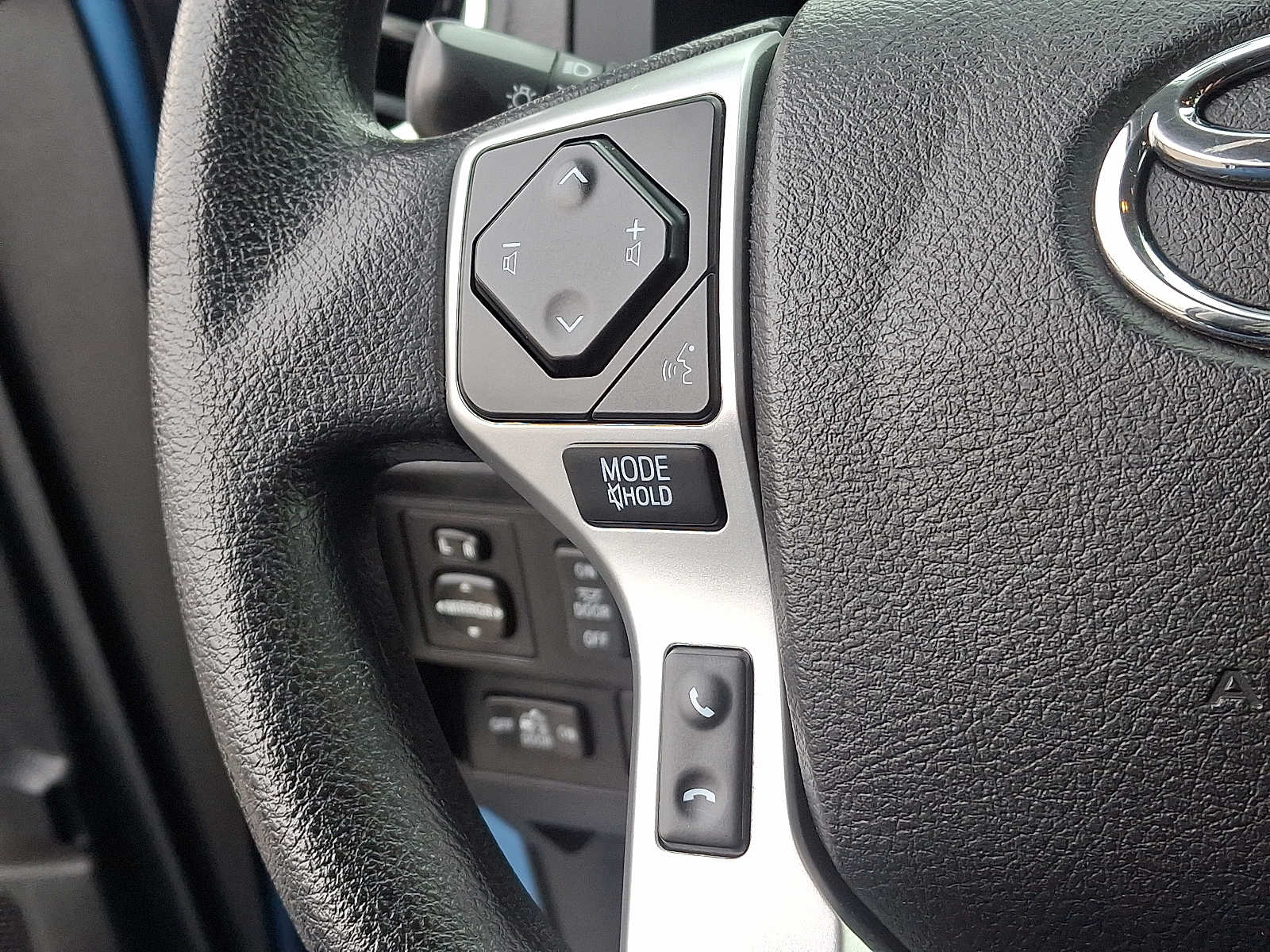 Thumbnail: 2021 Toyota Tundra - 25