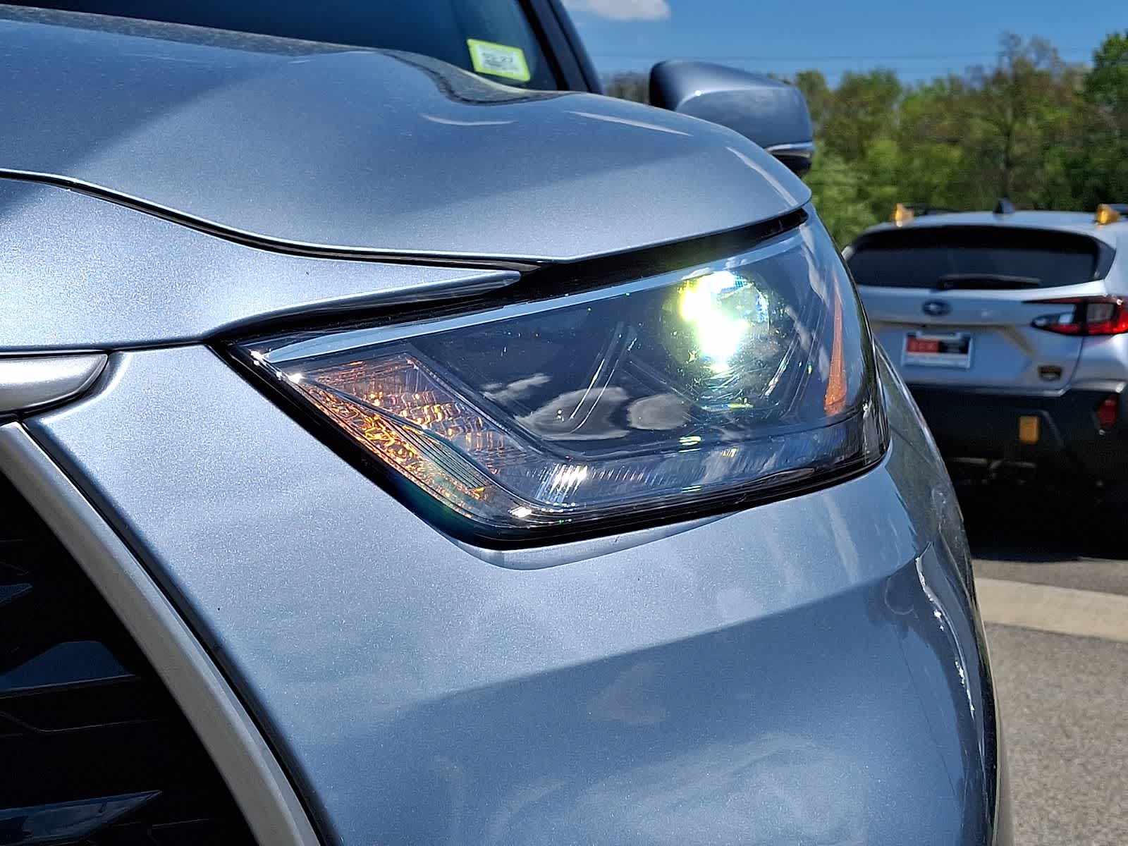 Thumbnail: 2023 Toyota Highlander - 11