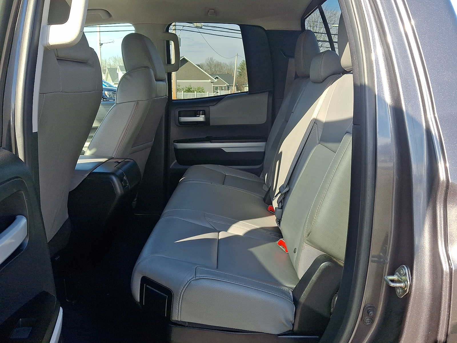 Thumbnail: 2016 Toyota Tundra - 11