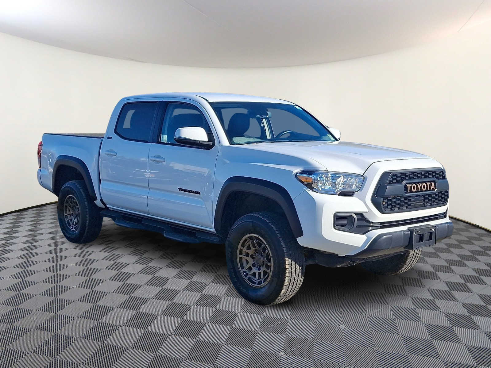 Thumbnail: 2023 Toyota Tacoma - 5