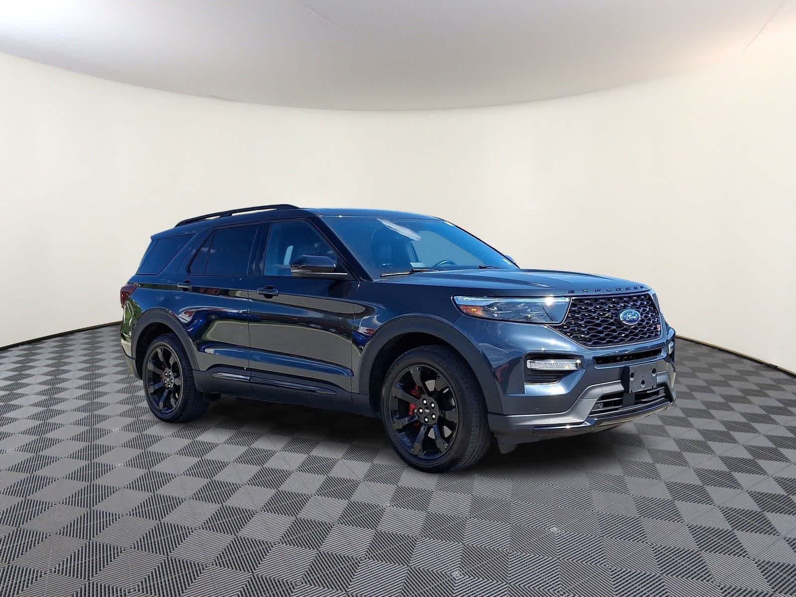 Thumbnail: 2022 Ford Explorer - 4