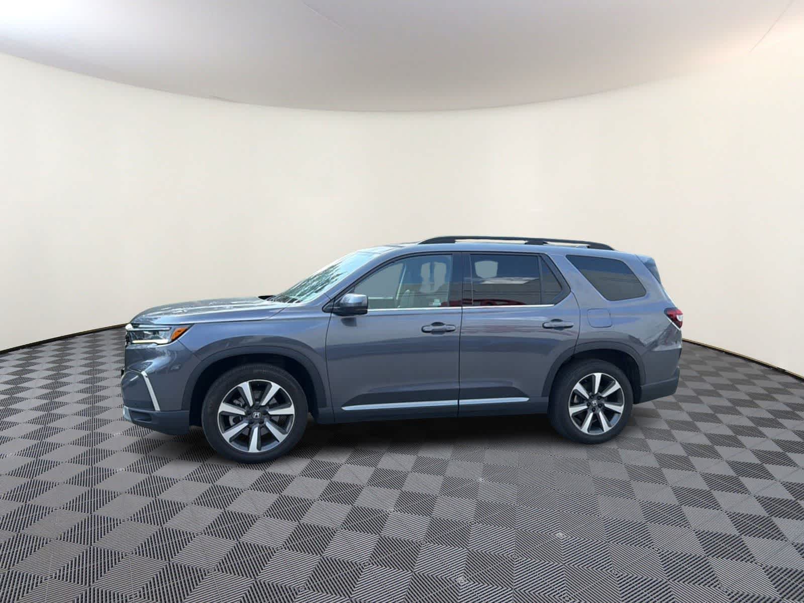 Thumbnail: 2023 Honda Pilot - 5