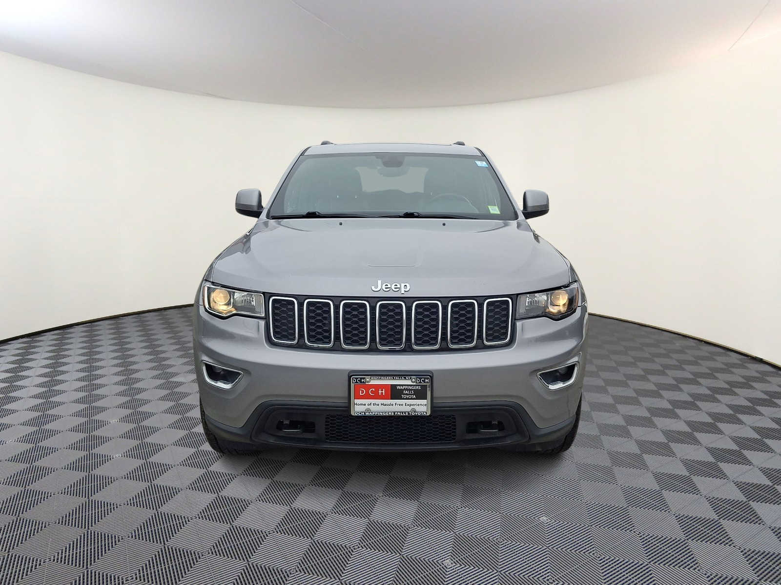 Thumbnail: 2020 Jeep Grand Cherokee - 3