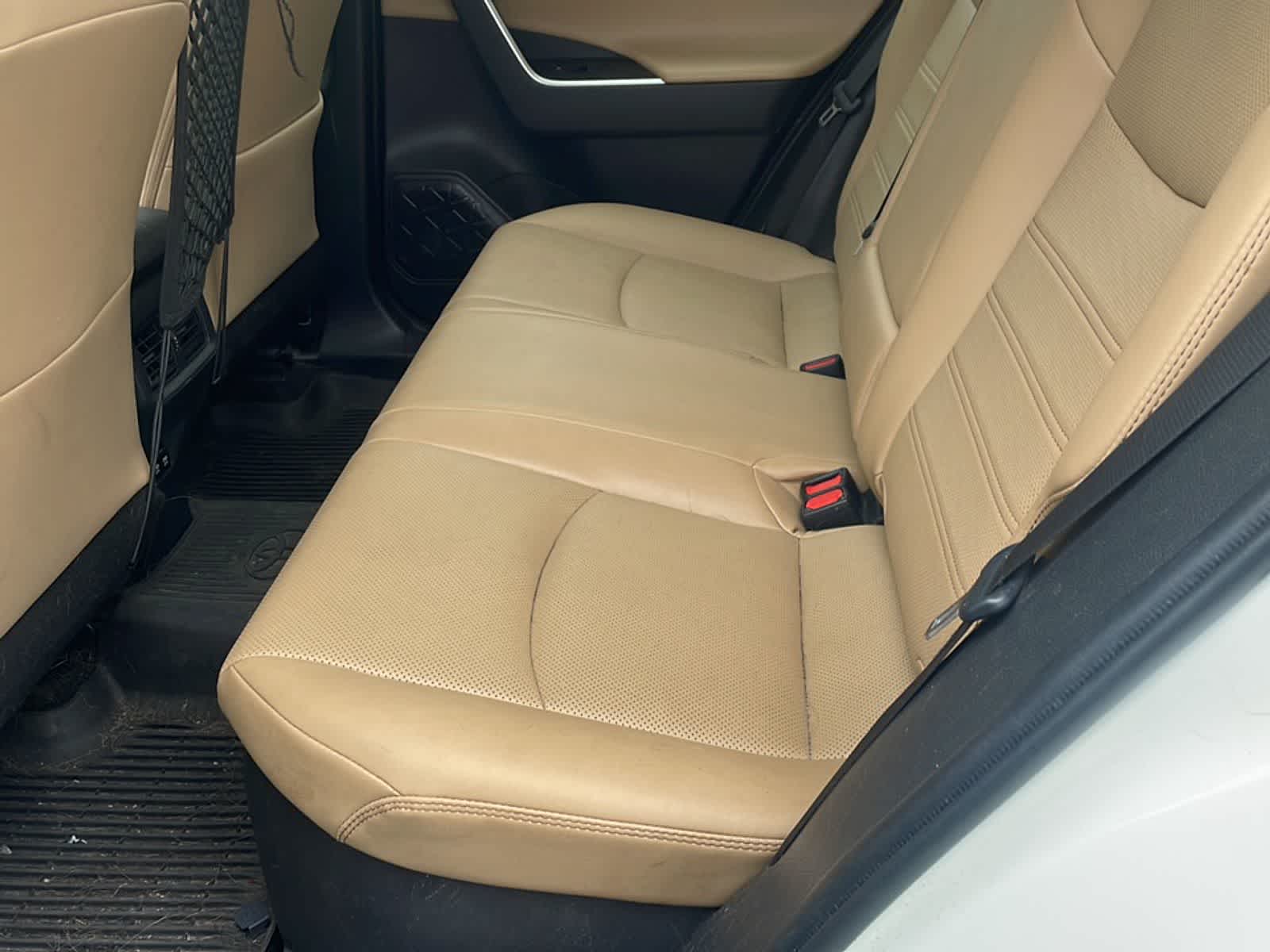 Thumbnail: 2021 Toyota RAV4 - 15